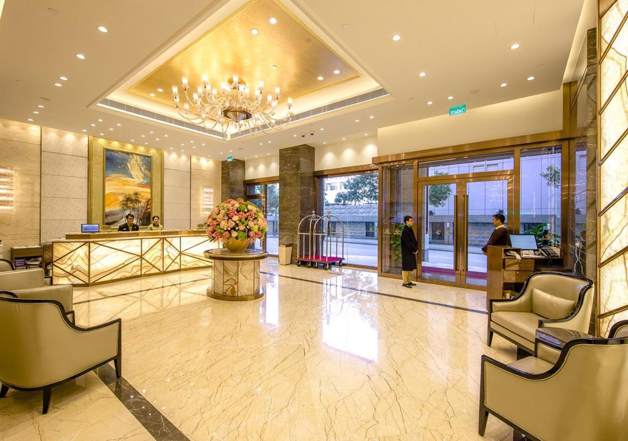 Royal Dragon Hotel Macau Buitenkant foto